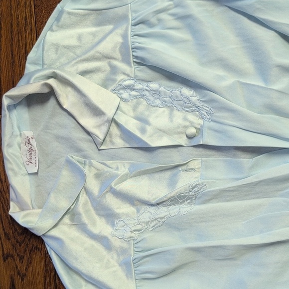 Vanity Fair - Vintage Light Blue Button-Up Nightshirt - Picture 2 of 5